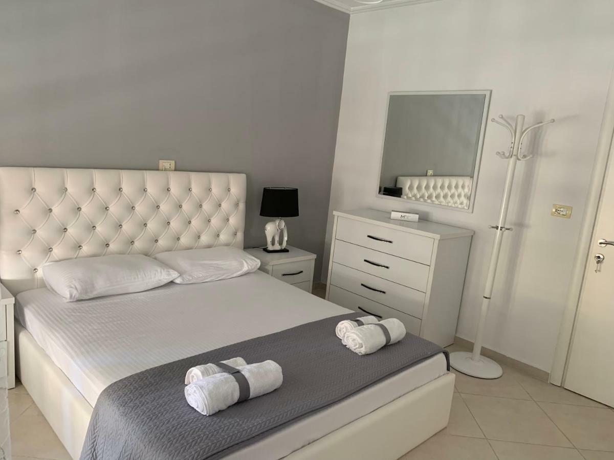 Marinela Apartment Sarandë Exterior foto